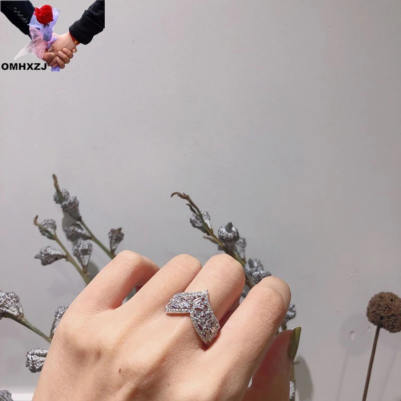 OMHXZJ Wholesale RR1605 European Fashion Fine Woman Girl Party Birthday Wedding Gift Shiny AAA Zircon 18KT White Gold Open Ring
OMHXZJ Wholesale RR1605 European Fashion Fine Woman Girl Party Birthday Wedding Gift Shiny AAA Zircon 18KT White Gold Open Ring