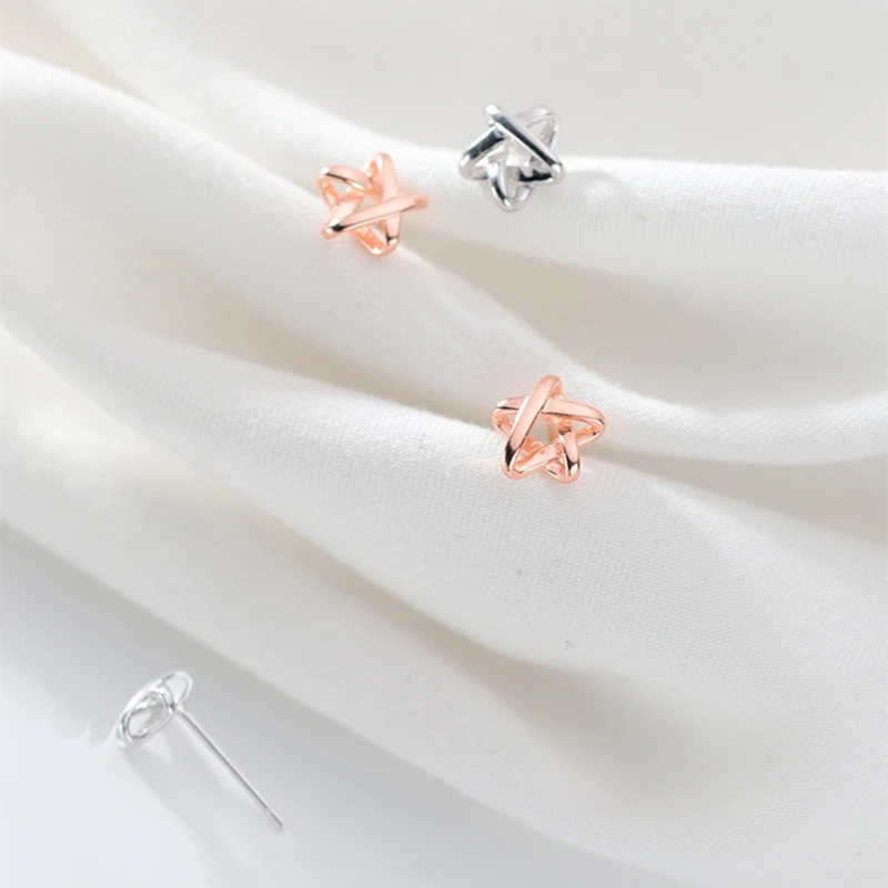 LKO 925 Sterling Silver Hollow Out Star Stud Earrings For Fashion Women Party Minimalist Fine Jewelry OL Accessories Gift 
LKO 925 Sterling Silver Hollow Out Star Stud Earrings For Fashion Women Party Minimalist Fine Jewelry OL Accessories Gift