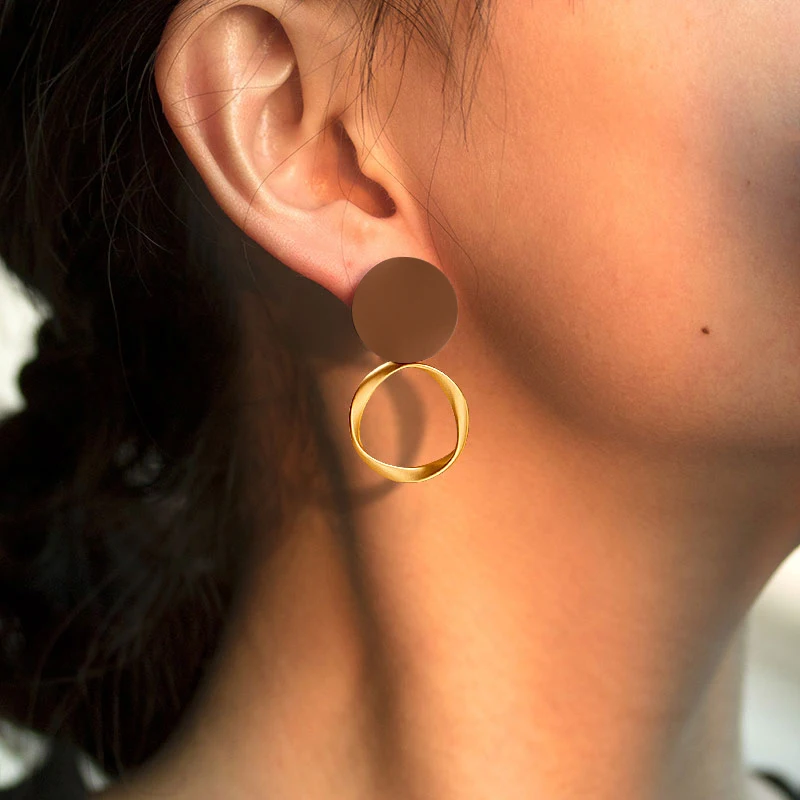 Onlylili New Brown Earrings Vintage Matte drop Earrings for women Metal Fashion Statement Dangle Earring 2020 Trend Jewelry
Onlylili New Brown Earrings Vintage Matte drop Earrings for women Metal Fashion Statement Dangle Earring 2020 Trend Jewelry