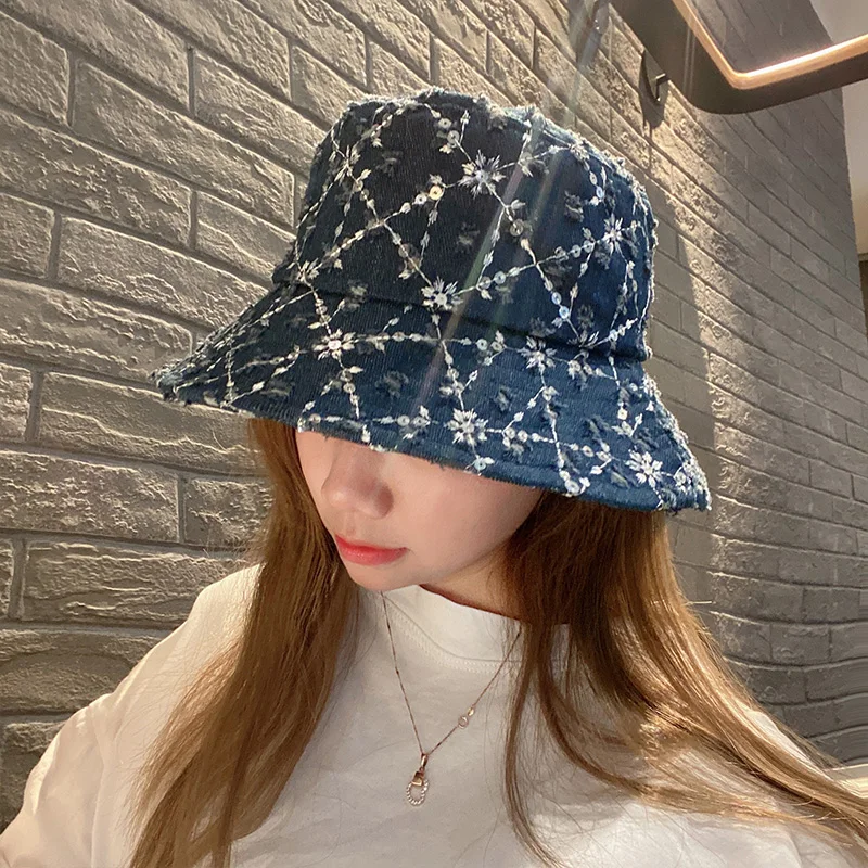 2021 New Jean Bucket Hat Womens Luxury Designer Sequins Fisherman Cap Glitter Worned Denim Panama Spring Summer Sunshade Bob Hat
2021 New Jean Bucket Hat Womens Luxury Designer Sequins Fisherman Cap Glitter Worned Denim Panama Spring Summer Sunshade Bob Hat