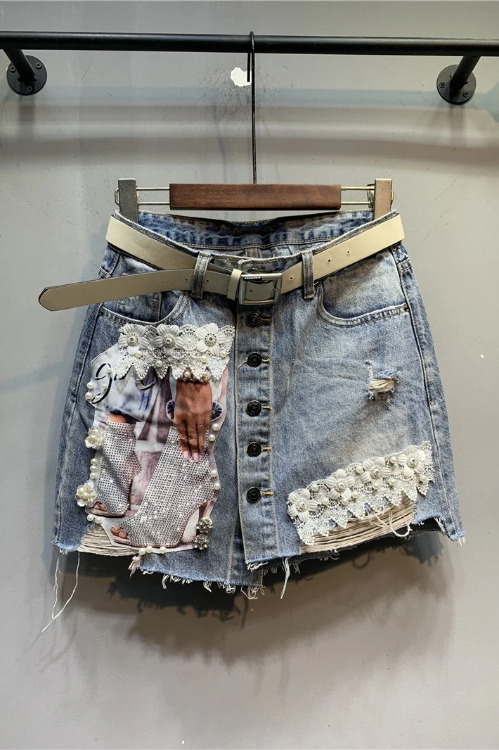 Rhinestone High Heel Shoes Dislocation Design Front Row Buttons Denim Skirt Women's Western Style Street Ripped Frayed Hip Skirt
Rhinestone High Heel Shoes Dislocation Design Front Row Buttons Denim Skirt Women's Western Style Street Ripped Frayed Hip Skirt