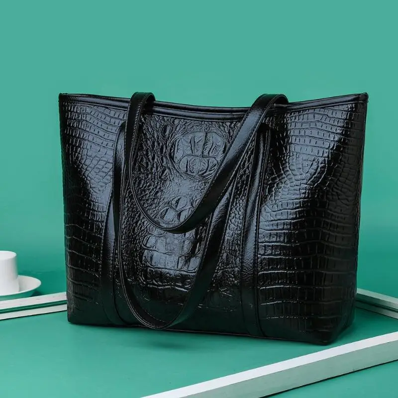 Hot Sale Handbags Skillful Manufacture Women Large Capacity Handbag Crocodile Leather Shoulder Bag Travel Shopping Tote 
Hot Sale Handbags Skillful Manufacture Women Large Capacity Handbag Crocodile Leather Shoulder Bag Travel Shopping Tote