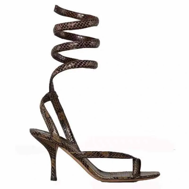 Prowow new snake-shaped winding flat-bottomed split toe sandals women's leather herringbone toe mature sexy high heels
Prowow new snake-shaped winding flat-bottomed split toe sandals women's leather herringbone toe mature sexy high heels