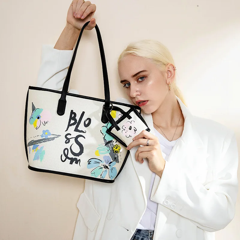 Fashion Graffiti Printing Canvas Bag Large Capacity Tote Bag Handbags for Women 2021 New Female Cotton Cloth Shopper Bag
Fashion Graffiti Printing Canvas Bag Large Capacity Tote Bag Handbags for Women 2021 New Female Cotton Cloth Shopper Bag