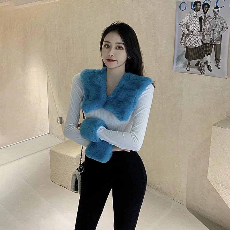 GRUIICEEN fashion chic bump color fur v neck collars women sweater fur long sleeve slim sexy elastic knitted sweater pullovers
GRUIICEEN fashion chic bump color fur v neck collars women sweater fur long sleeve slim sexy elastic knitted sweater pullovers
