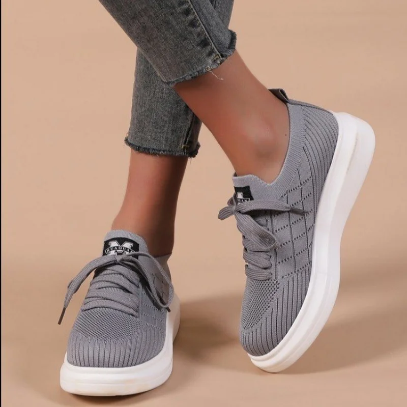 2021 New Women Sneakers Shoes Casual Socks Light Breathable Large Size Fashion Sports Flying Woven Summer Mesh Vulcanized Shoes
2021 New Women Sneakers Shoes Casual Socks Light Breathable Large Size Fashion Sports Flying Woven Summer Mesh Vulcanized Shoes