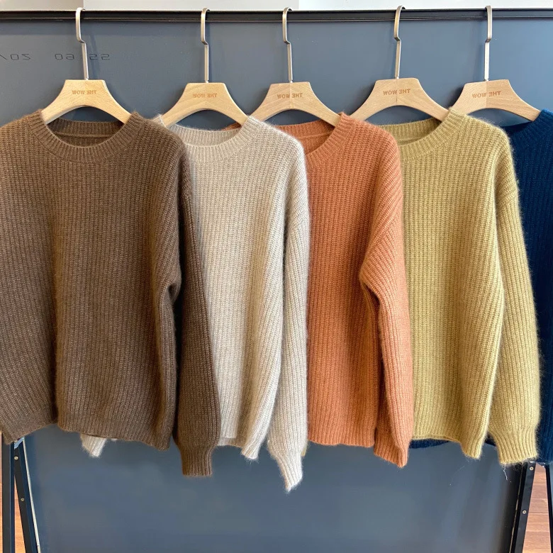 Light Luxury Shiny Raccoon Yarn Super Soft Waxy Fluffy Loose Lazy Lantern Sleeve Sweater
Light Luxury Shiny Raccoon Yarn Super Soft Waxy Fluffy Loose Lazy Lantern Sleeve Sweater