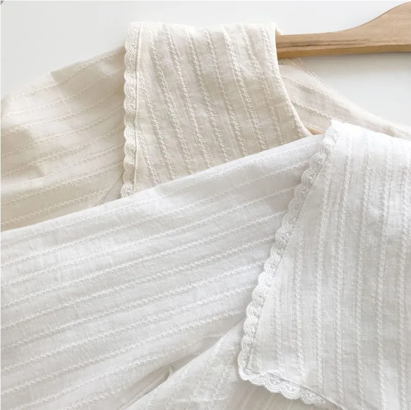 Cute Womens Tops and Blouses Solid Long Sleeve Blouse Women Fashion Casual Korean Tops Stitching Doll Collar Lace Shirt
Cute Womens Tops and Blouses Solid Long Sleeve Blouse Women Fashion Casual Korean Tops Stitching Doll Collar Lace Shirt