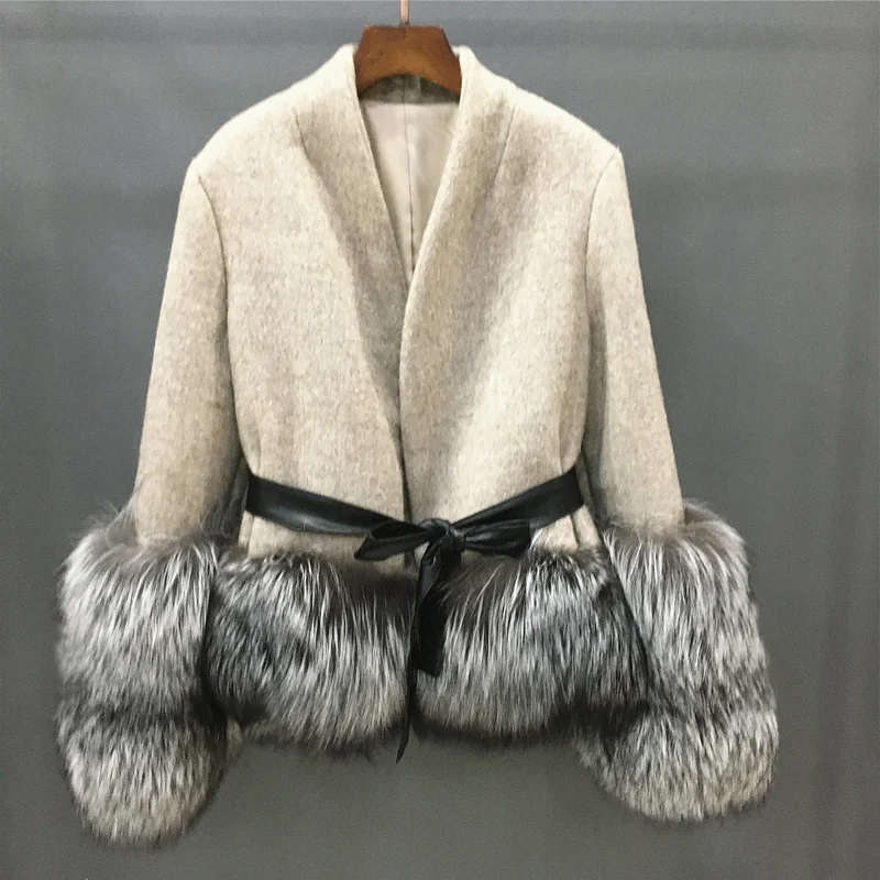 rf20106 Alpaca Woolen Coat with Real Silver Fox Fur Cuffs and Hem Natural Fur Jacket for Women
rf20106 Alpaca Woolen Coat with Real Silver Fox Fur Cuffs and Hem Natural Fur Jacket for Women