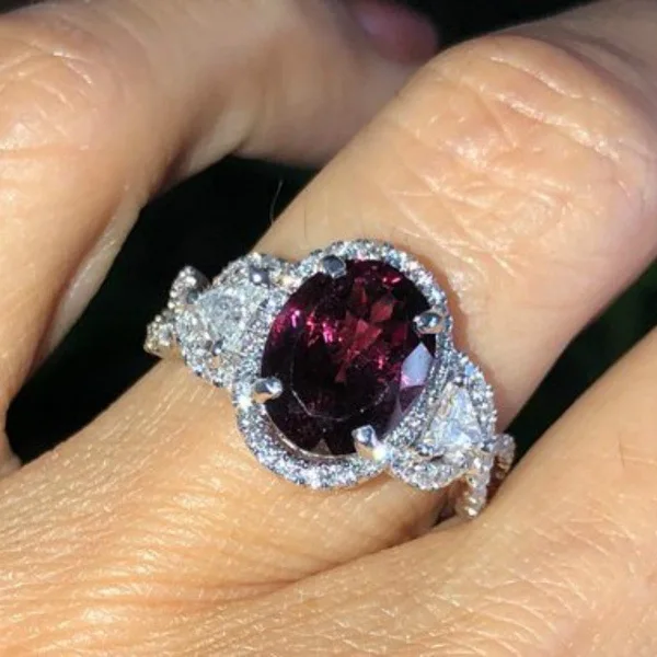 925 Sterling Silver Luxury Red Stone Engagement Ring For Women Wedding Finger Valentine's Day Party Gift Wholesale Jewelry R4984
925 Sterling Silver Luxury Red Stone Engagement Ring For Women Wedding Finger Valentine's Day Party Gift Wholesale Jewelry R4984