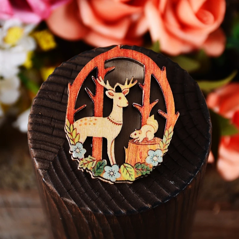 Squirrel Cute Elk Christmas Brooch Pins for Women Child Cartoon Animal Jewelry Wooden Collar Pin Party Gift | Украшения и