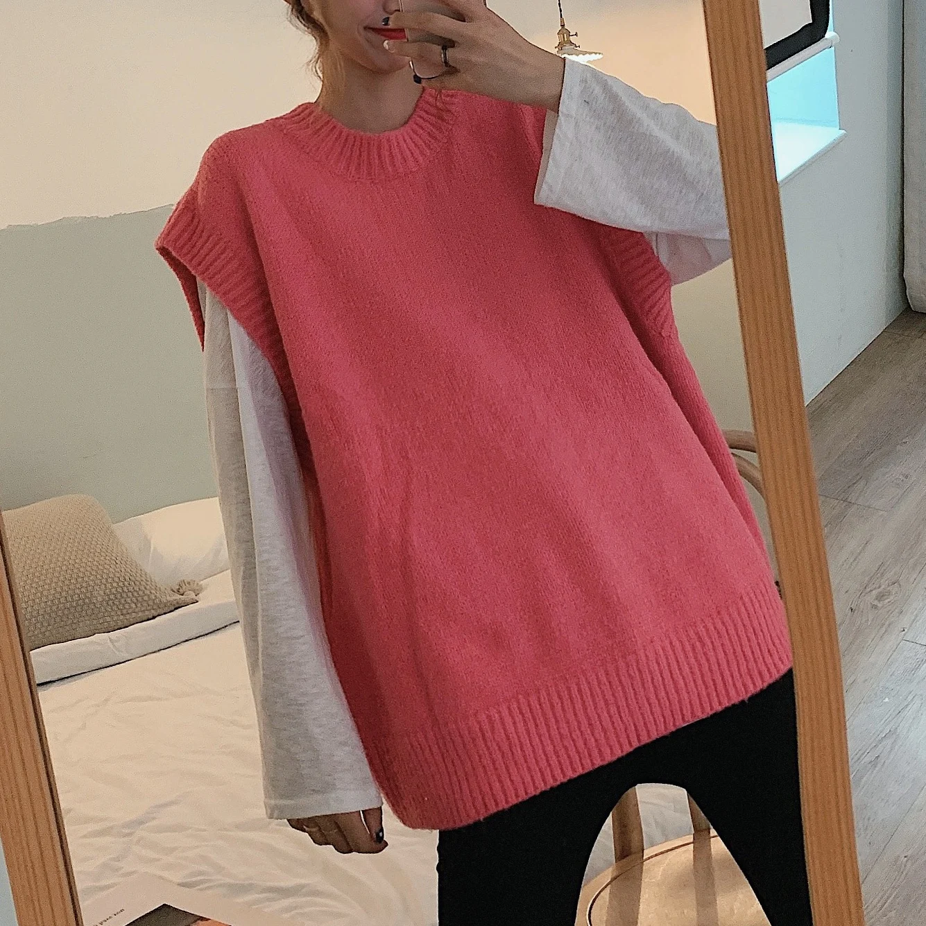 Sweater Vest Women O-neck Solid Long-style Fashion All-match Candy Color Teens Streetwear Korean Style Sweaters Knitted Jumpers
Sweater Vest Women O-neck Solid Long-style Fashion All-match Candy Color Teens Streetwear Korean Style Sweaters Knitted Jumpers