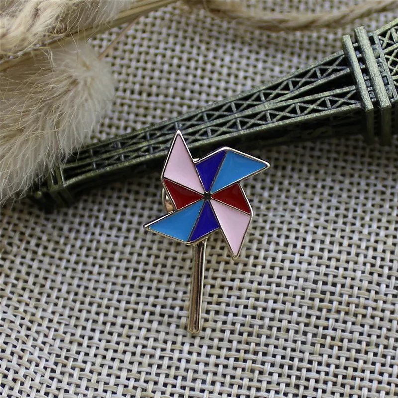 New Japanese and Korean style girl heart color windmill fashion cute small Exquisite brooch | Украшения и аксессуары