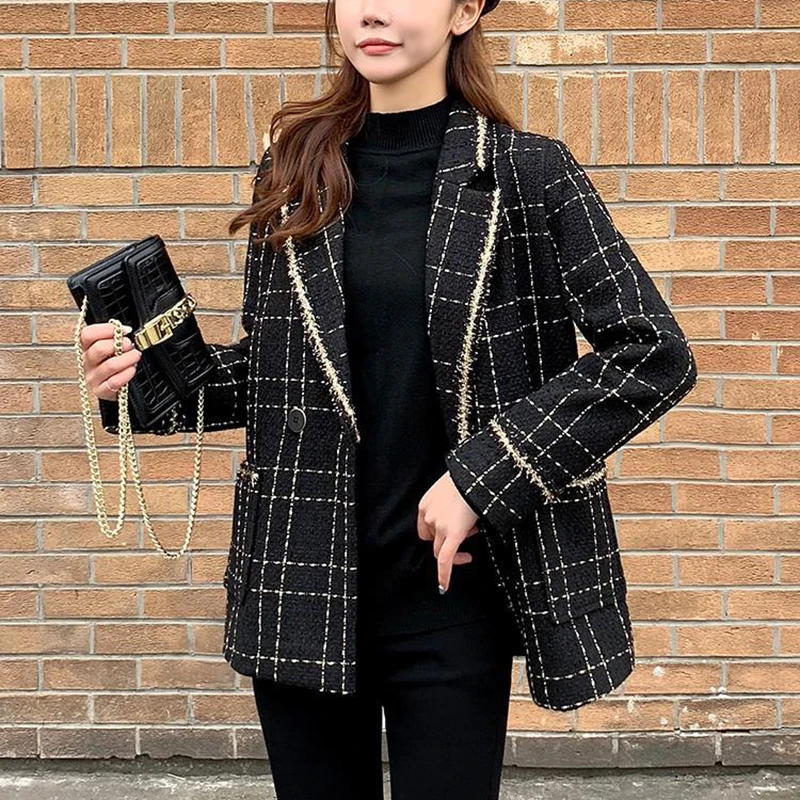 Office Ladies Elegant Tweed Plaid Blazer Jacket Women Korean Loose Black Suit Jacket Female Vintage Long Sleeve Designer Coats
Office Ladies Elegant Tweed Plaid Blazer Jacket Women Korean Loose Black Suit Jacket Female Vintage Long Sleeve Designer Coats