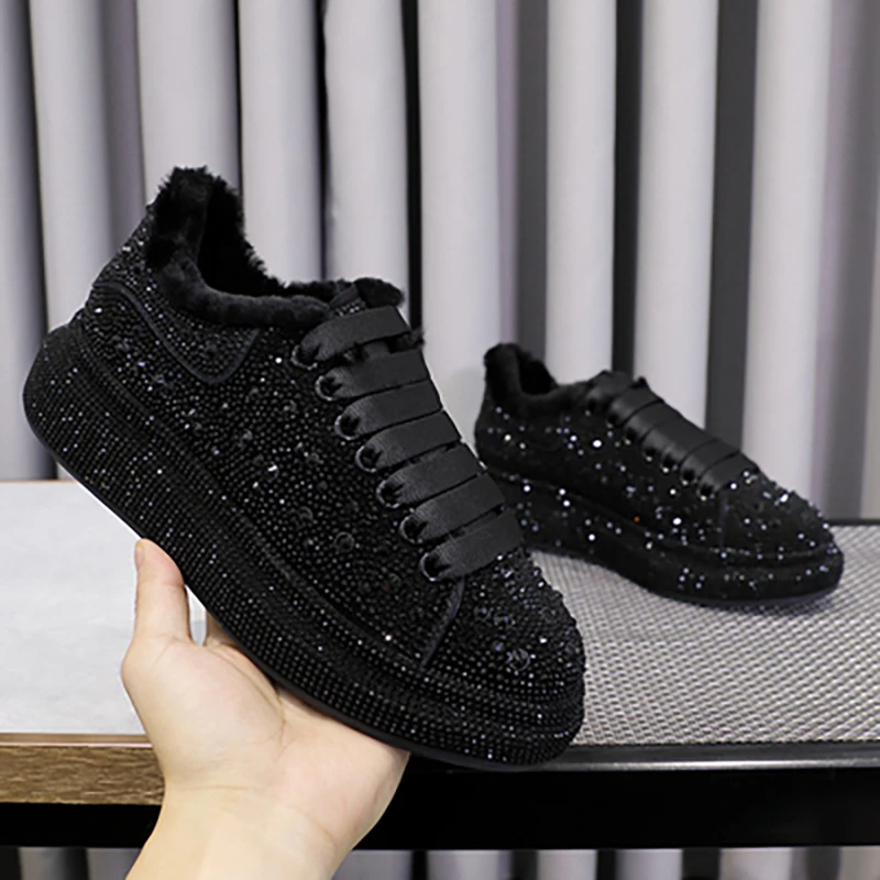 Brand Shoes Women High-end Australian Colored Drills Decoration Leisure sport Pumps EVA Sole Lace-up
Brand Shoes Women High-end Australian Colored Drills Decoration Leisure sport Pumps EVA Sole Lace-up
