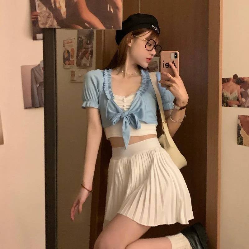 Suit women 2021 summer new Korean lace up cardigan sweet small sling high waist pleated skirt three piece set
Suit women 2021 summer new Korean lace up cardigan sweet small sling high waist pleated skirt three piece set