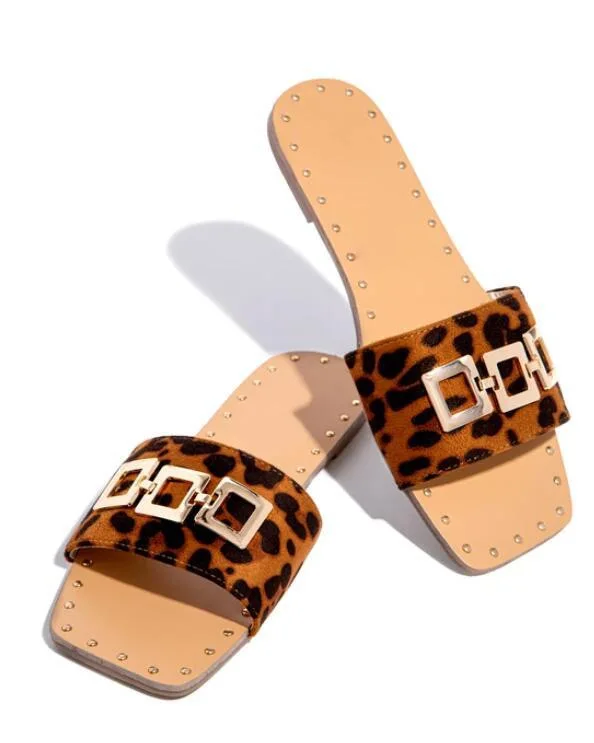 Women's Fashion Square Toe Sandals Women's 2021 Casual Comfortable Flat Shoes Ladies Beach Sandals Rivet Decoration
Women's Fashion Square Toe Sandals Women's 2021 Casual Comfortable Flat Shoes Ladies Beach Sandals Rivet Decoration