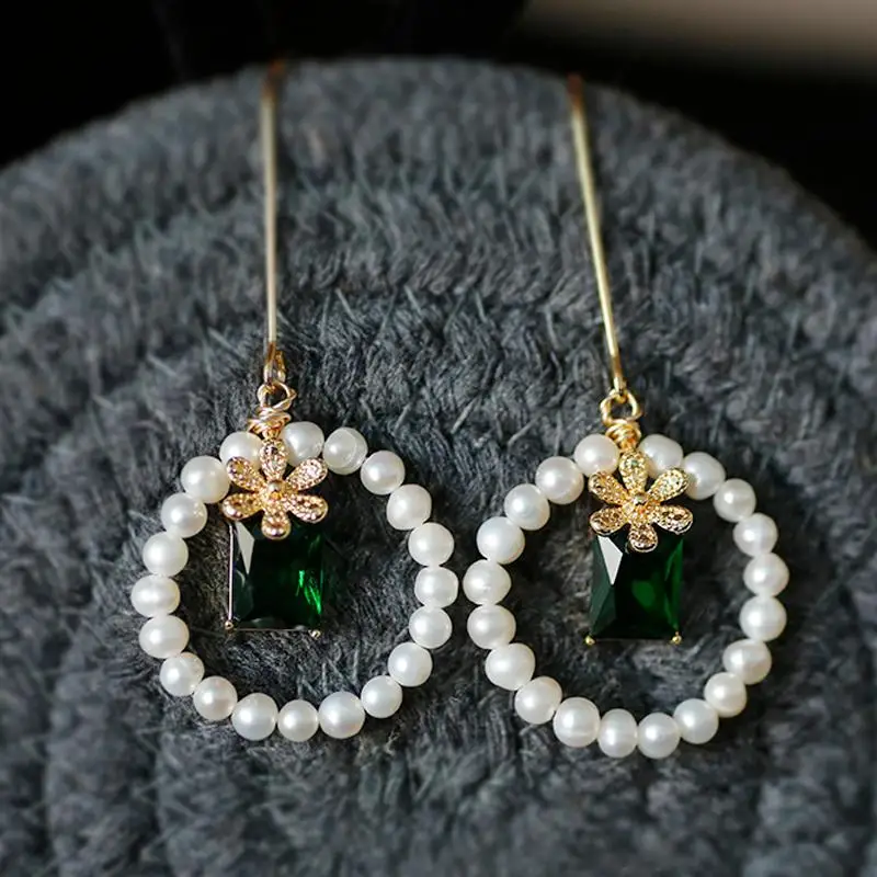Модные длинные висячие серьги-подвески с зеленым кристаллом циркона, натуральный пресноводный жемчуг, элегантные вечерние серьги, Изящные ...
Модные длинные висячие серьги-подвески с зеленым кристаллом циркона, натуральный пресноводный жемчуг, элегантные вечерние серьги, Изящные ...
