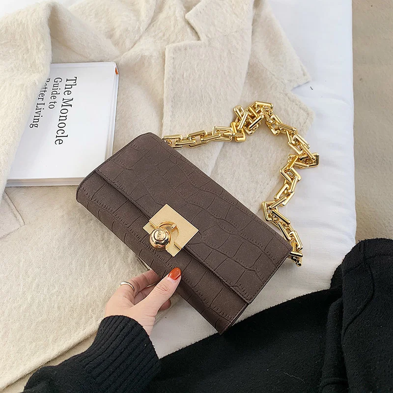 Женская квадратная сумка для подмышек, модная качественная матовая дизайнерская сумка из искусственной кожи на толстой цепочке, сумки чере...
Женская квадратная сумка для подмышек, модная качественная матовая дизайнерская сумка из искусственной кожи на толстой цепочке, сумки чере...