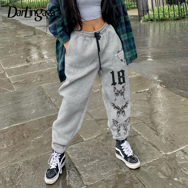 Darlingaga Streetwear Butterfly Printed Fleece Sweatpants Autumn High Waist Pants Drawstring Casual Joggers Baggy Trousers Goth
Darlingaga Streetwear Butterfly Printed Fleece Sweatpants Autumn High Waist Pants Drawstring Casual Joggers Baggy Trousers Goth