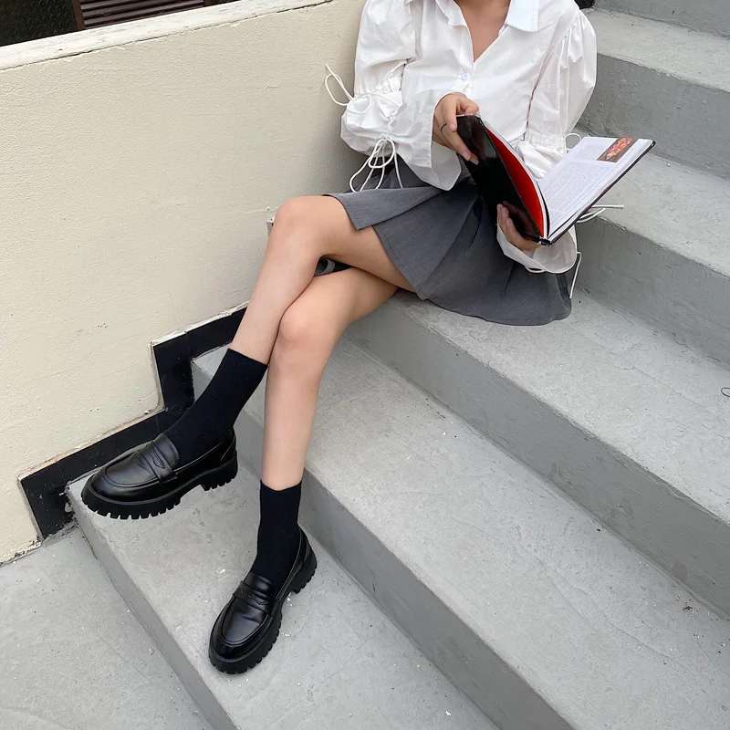 Boussac 2021 Round Toe Chunky Heel Street Style Platform Women Loafers Shoes Slip on Black Punk Designer High Heel Women Pumps 
Boussac 2021 Round Toe Chunky Heel Street Style Platform Women Loafers Shoes Slip on Black Punk Designer High Heel Women Pumps