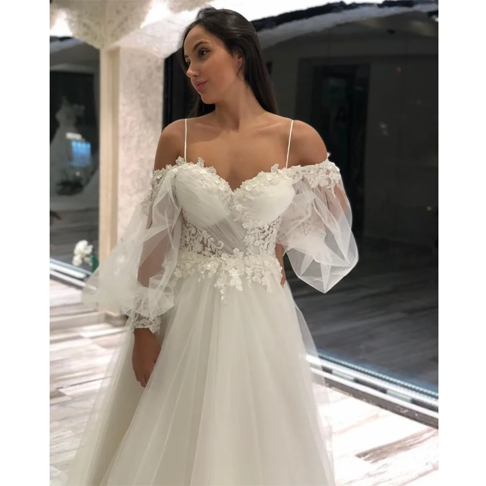 HONGFUYU Boho A-line Tulle Wedding Dress vestido de noiva Appliques Lace Bridal Dress Spaghetti Straps Wedding Gowns Sweep Train
HONGFUYU Boho A-line Tulle Wedding Dress vestido de noiva Appliques Lace Bridal Dress Spaghetti Straps Wedding Gowns Sweep Train