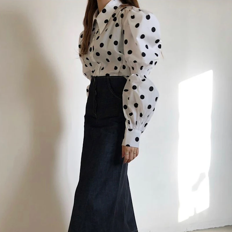 Lucyever Vintage Polka Dot Puff Sleeve Women Blouses Turn-down Collar Harajuku Shirt Lady Korean Style Slim Fit White Shirts New
Lucyever Vintage Polka Dot Puff Sleeve Women Blouses Turn-down Collar Harajuku Shirt Lady Korean Style Slim Fit White Shirts New