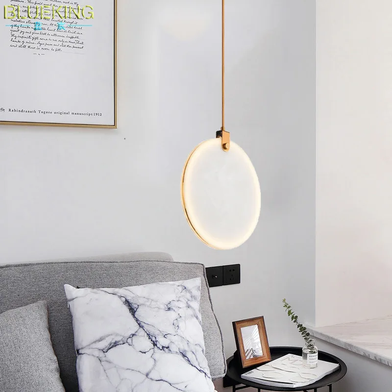 Nordic luxury marble pendant lamp ring LED resin pendant lamp indoor lighting living room bedroom bedside decorative lamp
Nordic luxury marble pendant lamp ring LED resin pendant lamp indoor lighting living room bedroom bedside decorative lamp