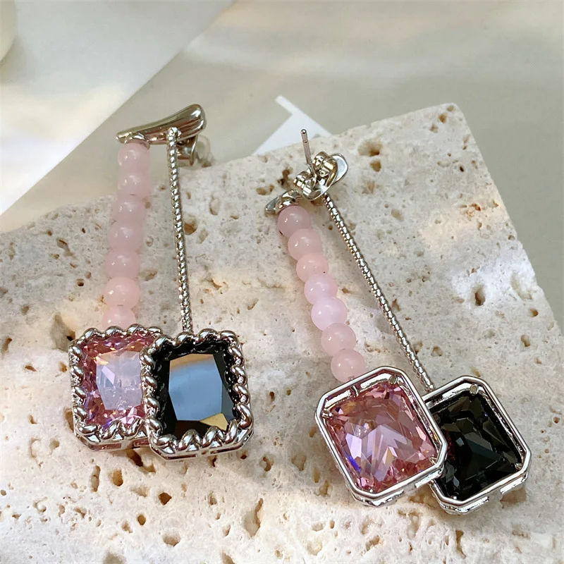 Cherry For Women's S925 Silver Needle Black Pink Sweet Two-Color Square Diamond Earrings Niche Fashion Sweet Cool Wind Gifts
Cherry For Women's S925 Silver Needle Black Pink Sweet Two-Color Square Diamond Earrings Niche Fashion Sweet Cool Wind Gifts