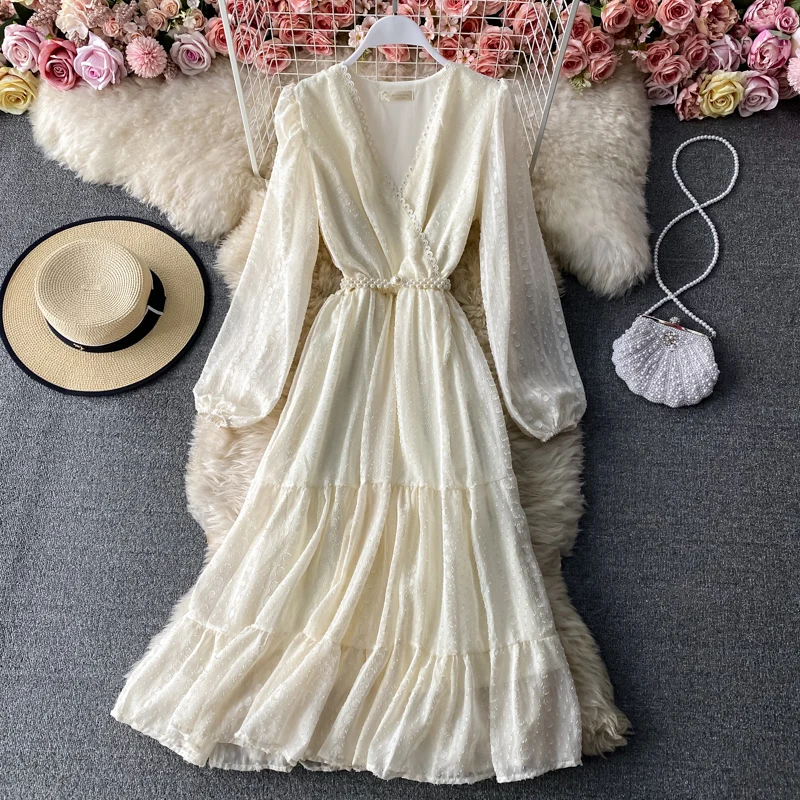 Sweet first love skirt French chiffon dress V-neck bubble sleeve hollow gentle wind cake skirt fairy skirt female
Sweet first love skirt French chiffon dress V-neck bubble sleeve hollow gentle wind cake skirt fairy skirt female