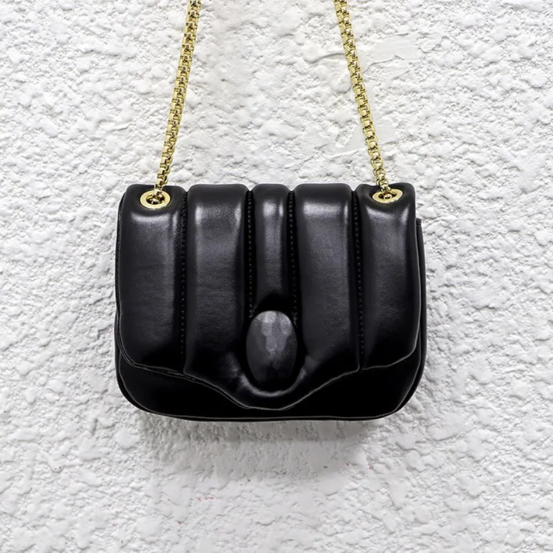 Genuine Leather Flap Bags Office Lady Shoulder Handbags Solid Chains Soft Sweet Style Women Sheepskin Handbags Spring Fashion
Genuine Leather Flap Bags Office Lady Shoulder Handbags Solid Chains Soft Sweet Style Women Sheepskin Handbags Spring Fashion