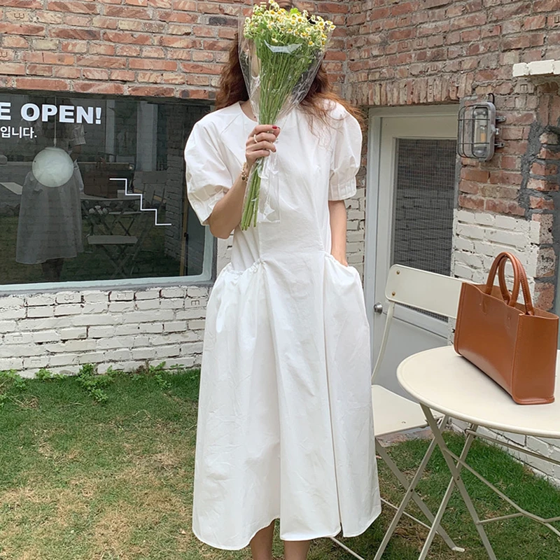 Korejpaa Women Dress 2021 Summer Korean Chic French Minimalist Round Neck Double Pocket Design Puff Sleeve Large Swing Vestidos
Korejpaa Women Dress 2021 Summer Korean Chic French Minimalist Round Neck Double Pocket Design Puff Sleeve Large Swing Vestidos