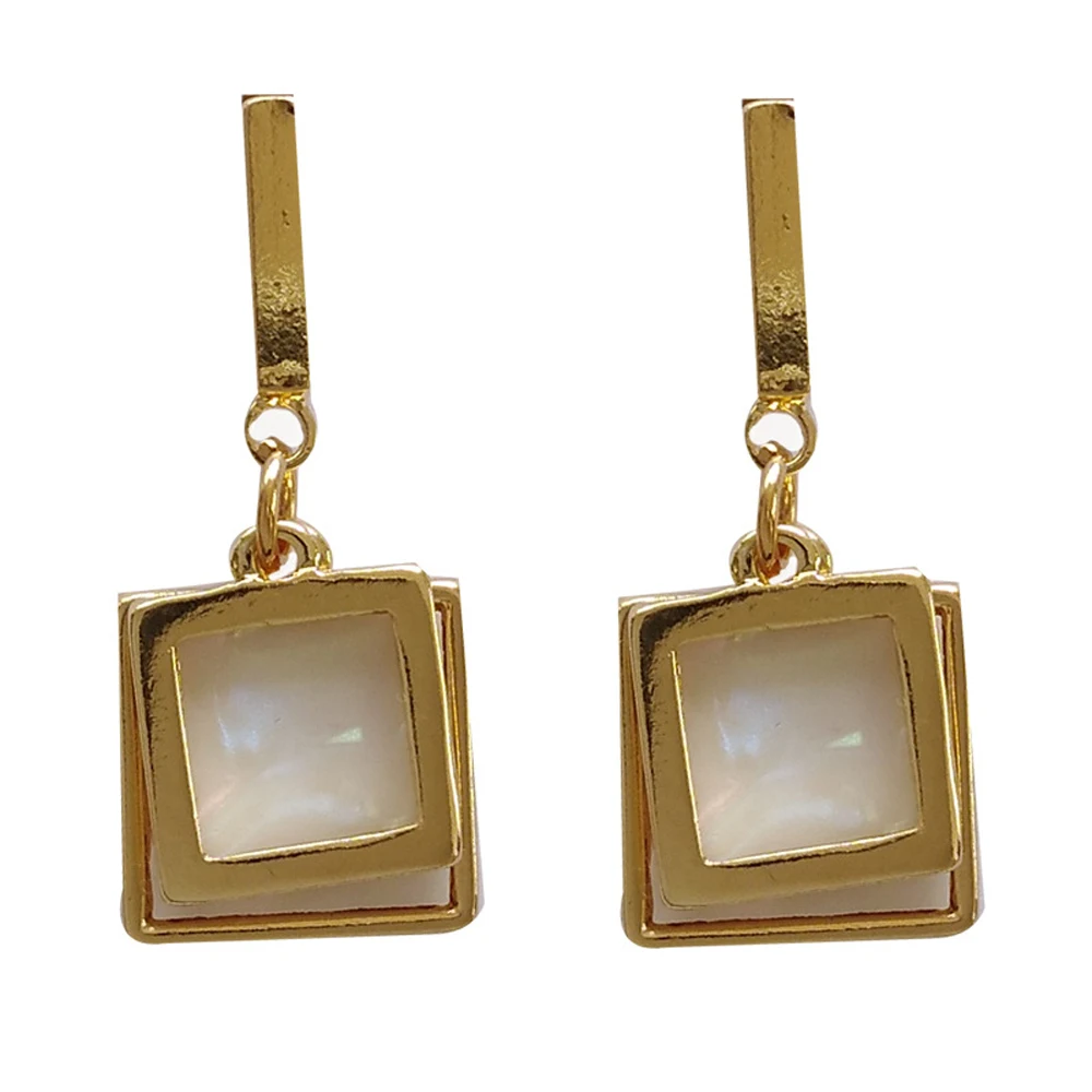 INS Style Earrings Simple Fashion Personality Golden Geometry Stud Earrings Female Temperament Act The Role Ofing Is Tasted
INS Style Earrings Simple Fashion Personality Golden Geometry Stud Earrings Female Temperament Act The Role Ofing Is Tasted