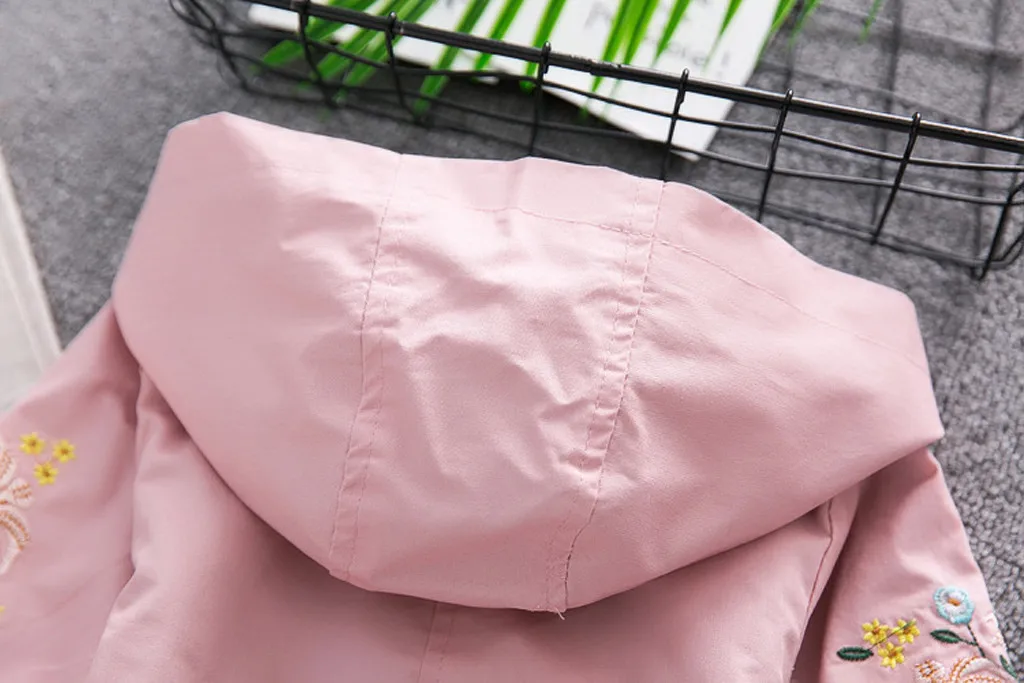 TELOTUNY baby girl autumn Heart Floral Hooded Windproof Coat Outwear girl Casual Clothes children's kids thin jackets ZO10
TELOTUNY baby girl autumn Heart Floral Hooded Windproof Coat Outwear girl Casual Clothes children's kids thin jackets ZO10