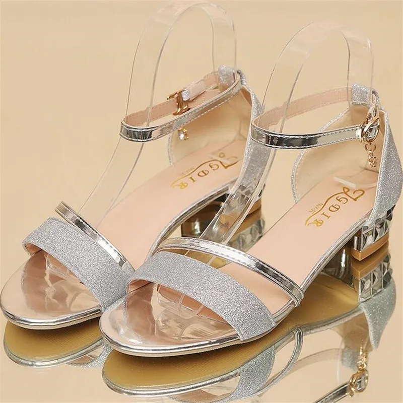 Rhinestone word buckle exposed womens sandals large size new fashion platform sandals women's shoes casual slippers women slides
Rhinestone word buckle exposed womens sandals large size new fashion platform sandals women's shoes casual slippers women slides