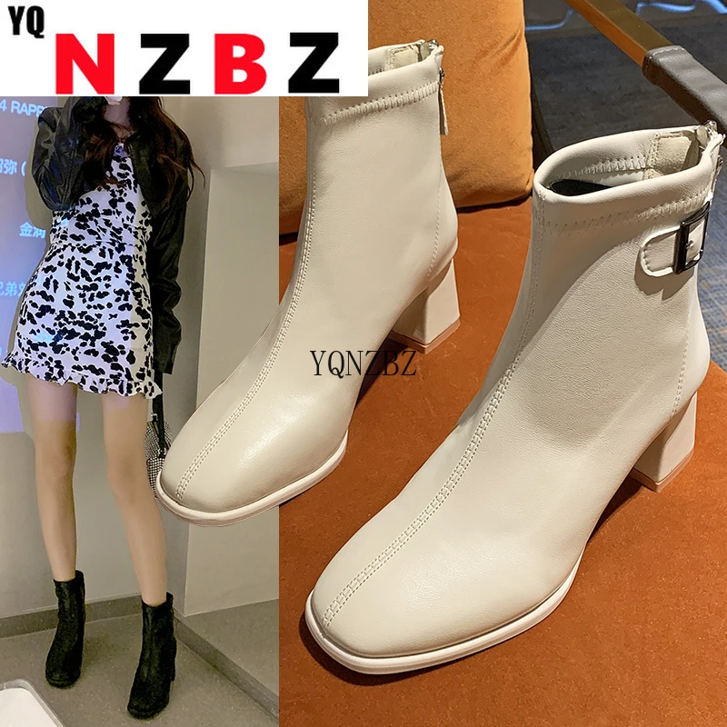 Autumn Women Ankle Boots New Fashion Med Heels Back Zipper Shoes Woman Black Brown Retro Concise Short Riding Boots Size 35-40
Autumn Women Ankle Boots New Fashion Med Heels Back Zipper Shoes Woman Black Brown Retro Concise Short Riding Boots Size 35-40