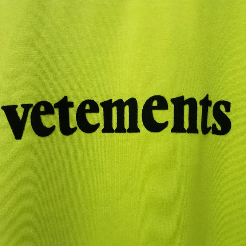New Arrived Vetements T Shirt Women Men 1:1 High-Quality T-shirts Casual Embroidery Vetements Top Tees
New Arrived Vetements T Shirt Women Men 1:1 High-Quality T-shirts Casual Embroidery Vetements Top Tees