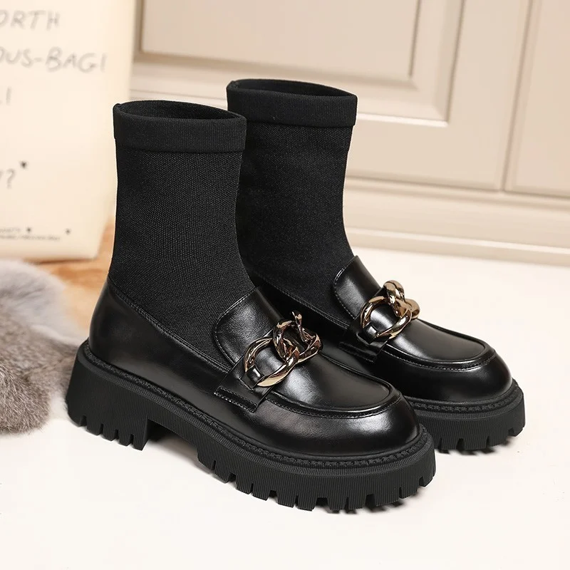 Women's Short Boots Autumn and Winter New Fashion Round Toe Square Heel Boots Non-slip Comfortable Casual Boots Short Boots
Women's Short Boots Autumn and Winter New Fashion Round Toe Square Heel Boots Non-slip Comfortable Casual Boots Short Boots