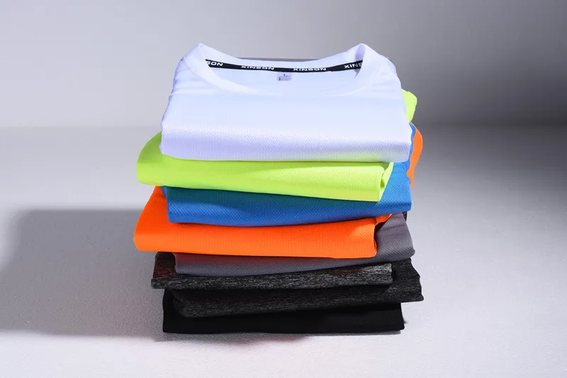 Solid Color Polyester T Shirts Men Clothing Gym Clothing Slim Fit Athletic Wear Camiseta Casual T-Shirt Running Ftness Tops Tees
Solid Color Polyester T Shirts Men Clothing Gym Clothing Slim Fit Athletic Wear Camiseta Casual T-Shirt Running Ftness Tops Tees