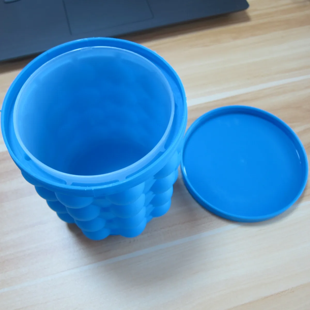 Большая форма для мороженого QIQQIKIN с крышкой, аксессуары для кухвечерние 
Большая форма для мороженого QIQQIKIN с крышкой, аксессуары для кухвечерние