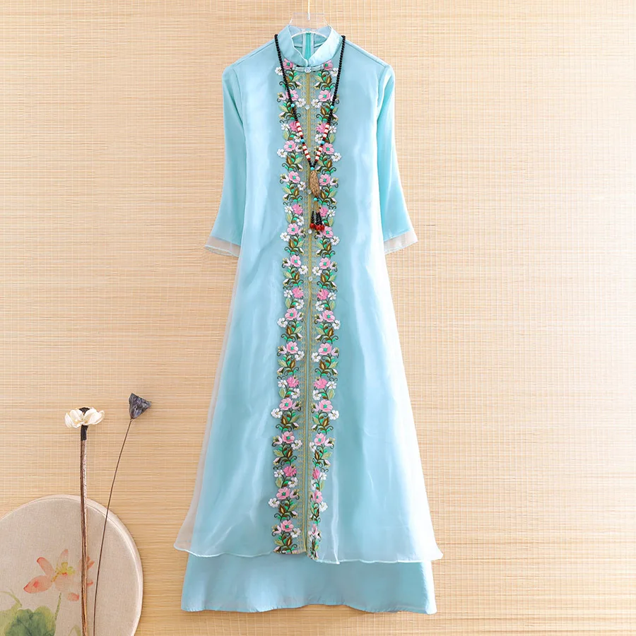 Elegant Lady Qipao Dress Chinese Style Summer Embroidery Retro Women Vintage Organza Cheongsam Dress Female S-XXL
Elegant Lady Qipao Dress Chinese Style Summer Embroidery Retro Women Vintage Organza Cheongsam Dress Female S-XXL
