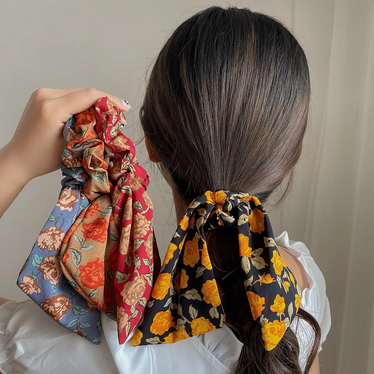 Flower Printed Silk Hair Scrunchies Bowknot Ribbon Elastic Hair Bands Thin Vintage Hair Ties for Women Girls Ponytail Holder
Flower Printed Silk Hair Scrunchies Bowknot Ribbon Elastic Hair Bands Thin Vintage Hair Ties for Women Girls Ponytail Holder