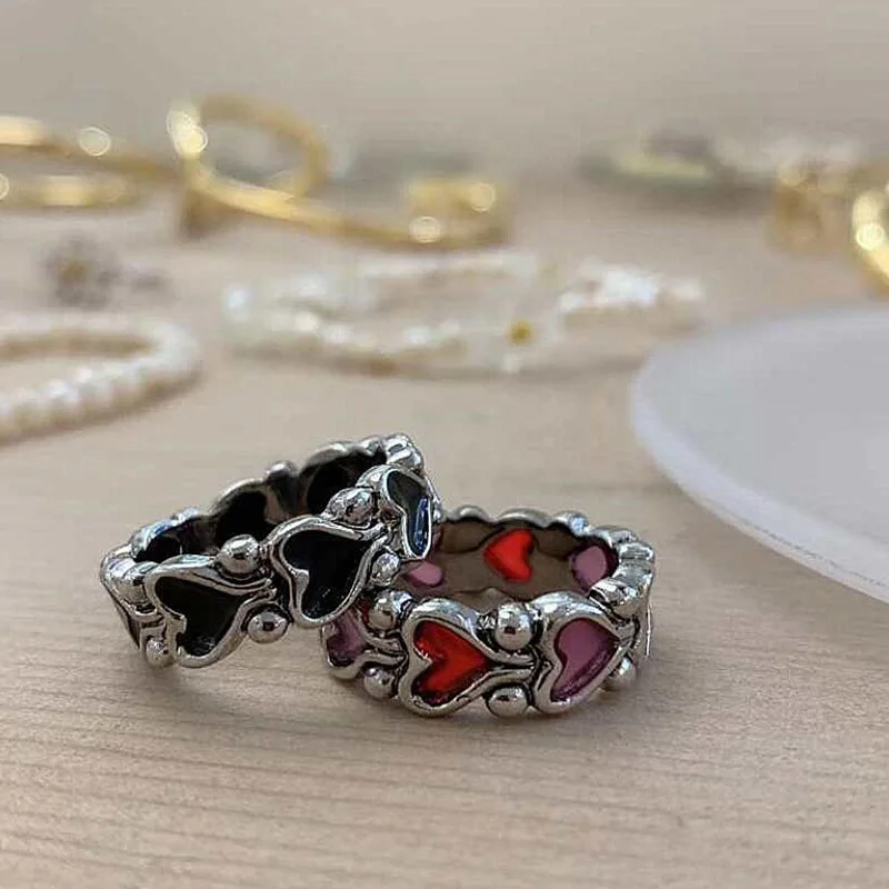 2021 New Individuality Baroque Vintage Hit Color Love Heart Metal Rings for Women Girls Wedding Jewelry Party Present
2021 New Individuality Baroque Vintage Hit Color Love Heart Metal Rings for Women Girls Wedding Jewelry Party Present