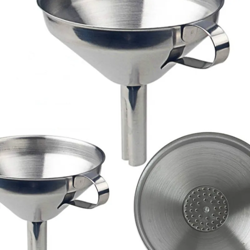 Large, medium and small stainless steel funnel oil funnel removable filter metal funnel can big mouth funnel kitchen tools
Large, medium and small stainless steel funnel oil funnel removable filter metal funnel can big mouth funnel kitchen tools