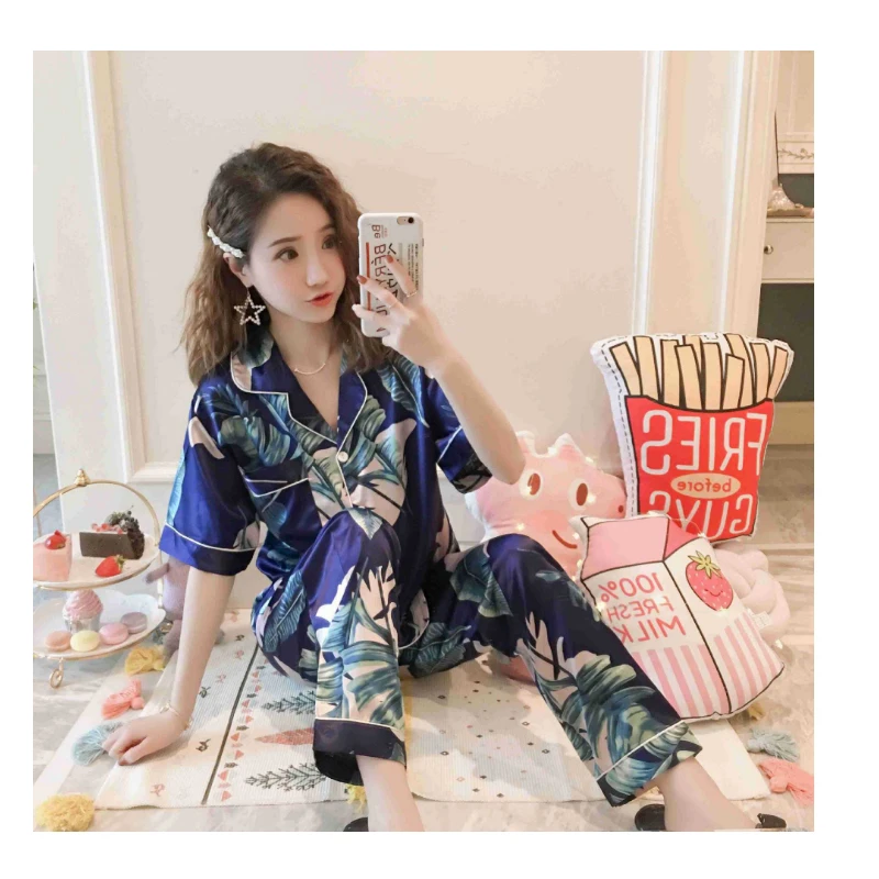 Women Pajama Sets Silk Satin Turn-Down Collar Sleepwear Lady Short Sleeve Spring/Summer Nightwear Femme 2 Pieces Cute Homewear
Women Pajama Sets Silk Satin Turn-Down Collar Sleepwear Lady Short Sleeve Spring/Summer Nightwear Femme 2 Pieces Cute Homewear