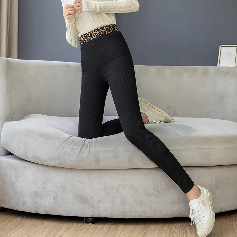 Women's Plus Size 4XL Fleece Lined Leggings Winter Thermal Pants Fashion Lady Thermal Footless Leggings Warm Winter Leopard
Women's Plus Size 4XL Fleece Lined Leggings Winter Thermal Pants Fashion Lady Thermal Footless Leggings Warm Winter Leopard