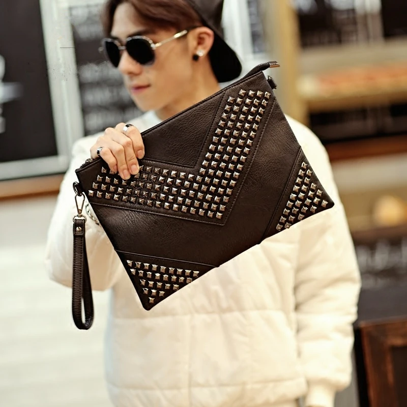 Brand PU Leather Envelope Bags Small Briefcases Business Fashion Men's Arrow Rivet Ipad Clutch Handbag Male Zipper Long Wallet
Brand PU Leather Envelope Bags Small Briefcases Business Fashion Men's Arrow Rivet Ipad Clutch Handbag Male Zipper Long Wallet