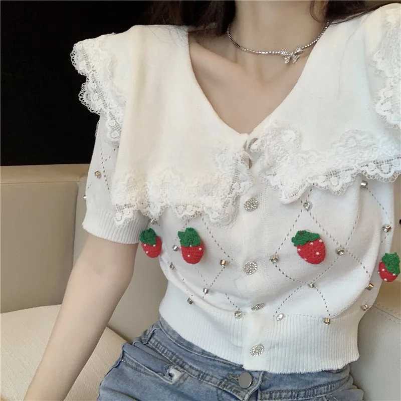 Cute Shirt Women Summer Strawberry Hot Drilling Lace Trim Collar Short Sleeve Cardigan for Sweet Girl Knitted Top Kawaii Sweater
Cute Shirt Women Summer Strawberry Hot Drilling Lace Trim Collar Short Sleeve Cardigan for Sweet Girl Knitted Top Kawaii Sweater