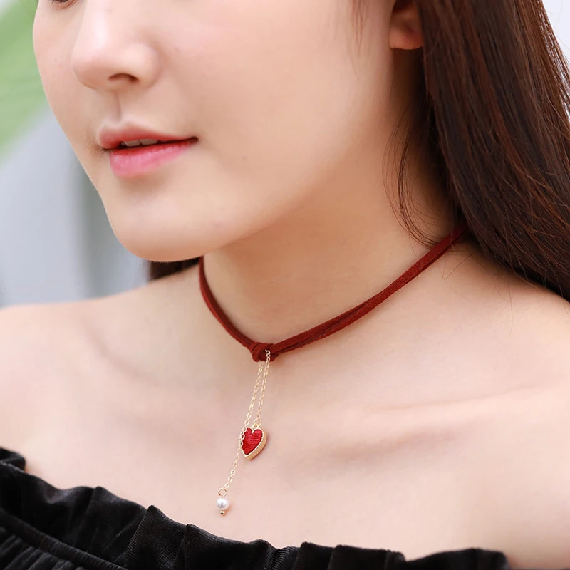 2021 NEW Simple Temperament Necklace Fashion Necklace Ladies Necklace Velvet Soft Adjustable Length Double Lock Red And Black
2021 NEW Simple Temperament Necklace Fashion Necklace Ladies Necklace Velvet Soft Adjustable Length Double Lock Red And Black