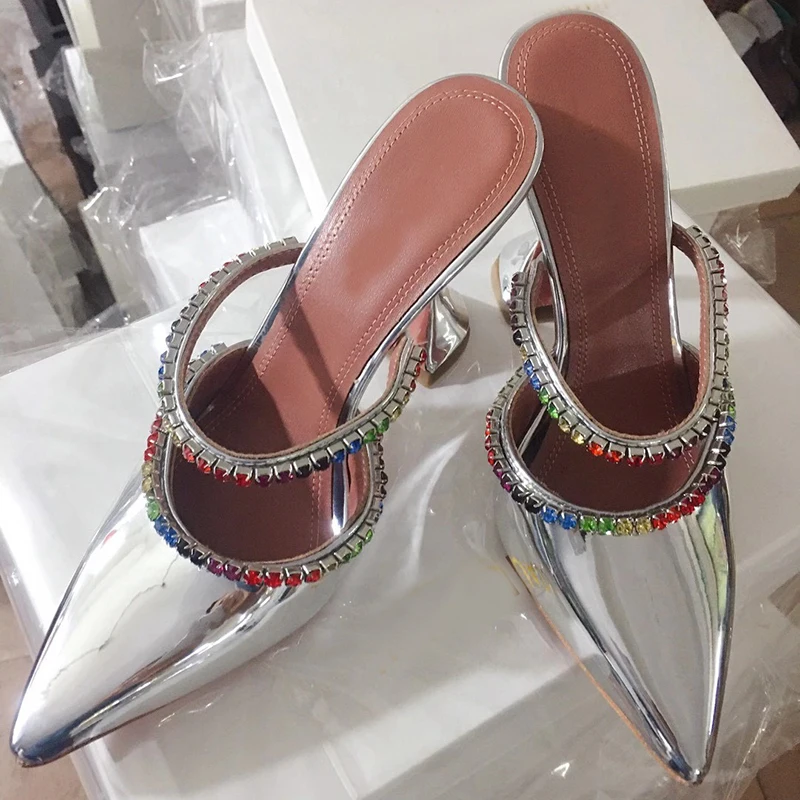 Bling bling crystal cup high heel slippers women silver mirror leather pointed toe sandals summer sexy party dress shoes pumps
Bling bling crystal cup high heel slippers women silver mirror leather pointed toe sandals summer sexy party dress shoes pumps